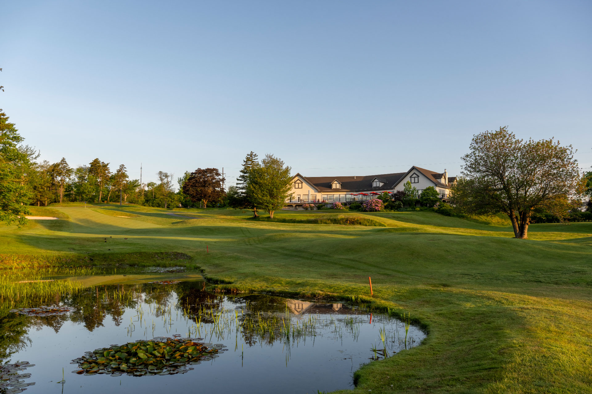 Old-Course---18-Fairway-2025_Lawn-Water-Golf-Course-House-Ashburn-GC